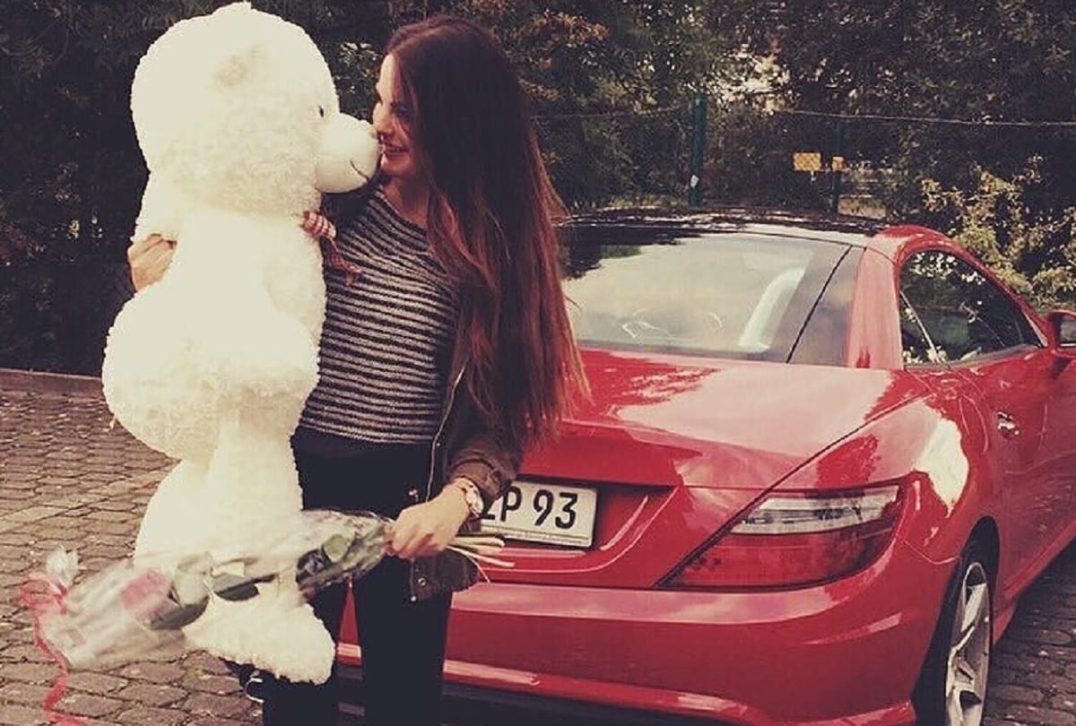 Teddy Day 2018 Tips And Gifts For Girlfriends To Celebrate Valentines Week 2018