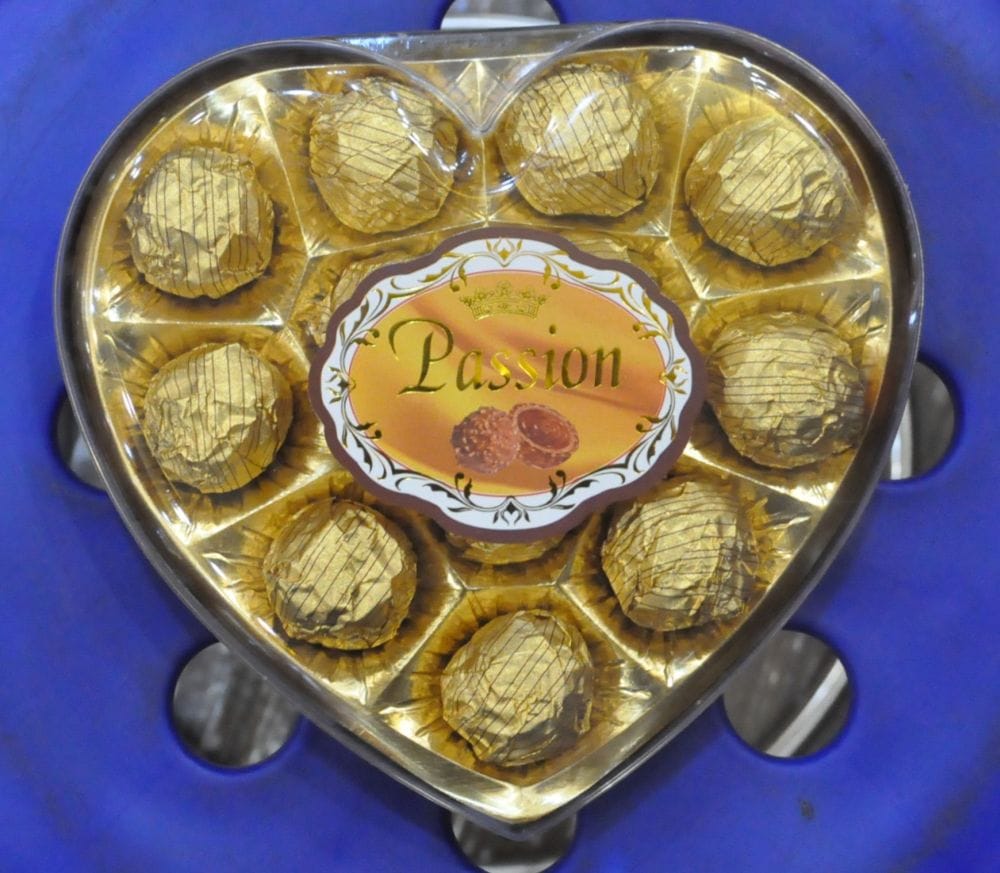 many design of chocolates available in the market of agra