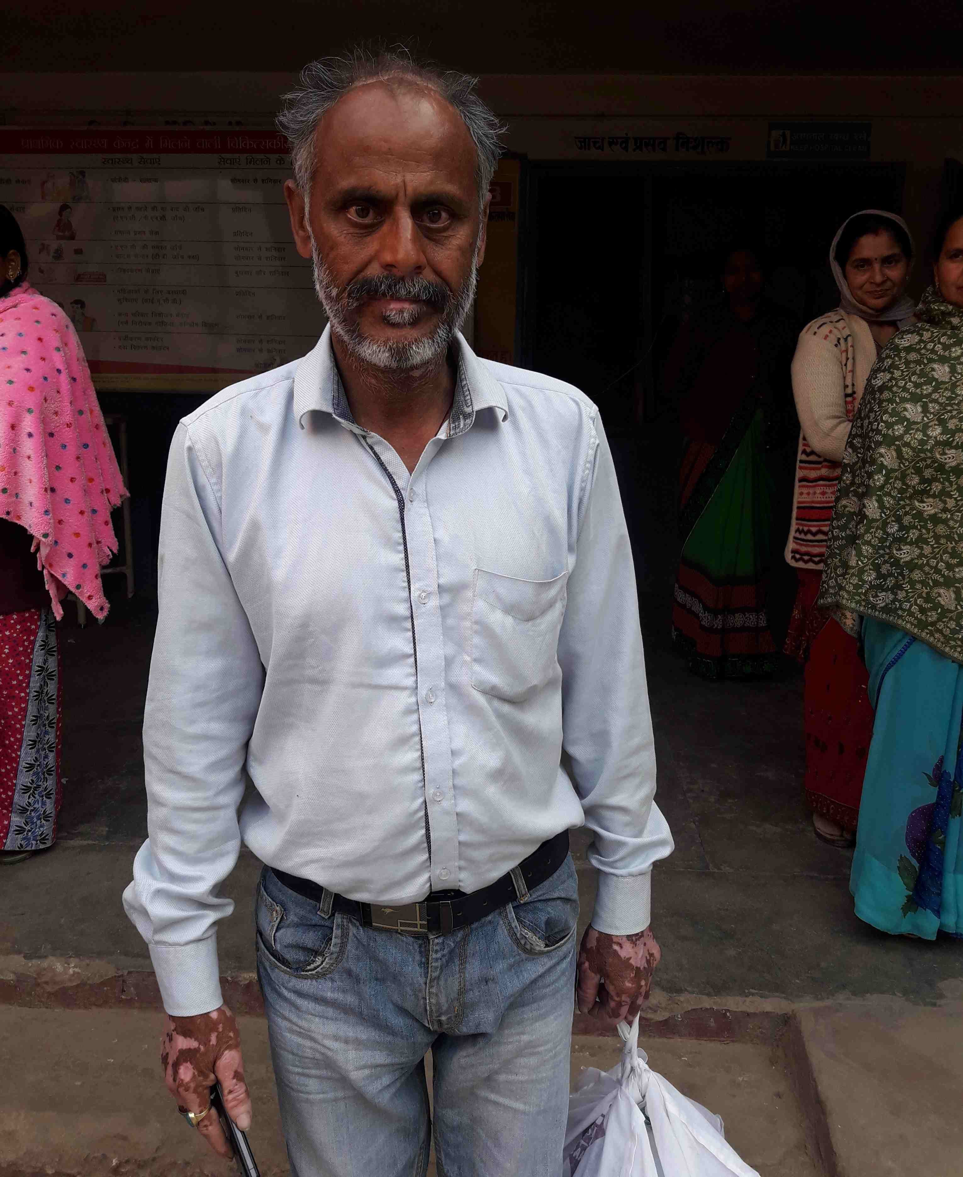 varanasi based auto driver set an  example of humanity