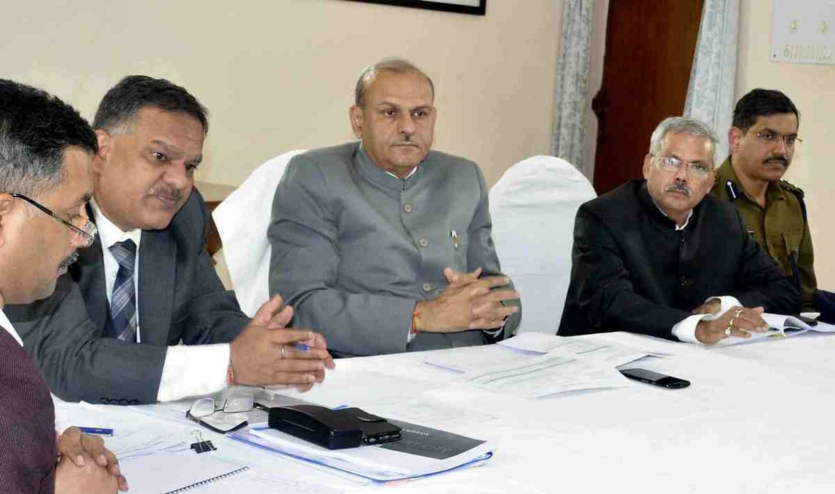 Principal secretary take work review meeting in varanasi