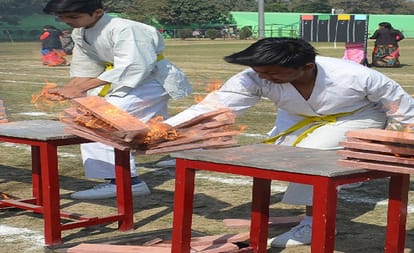 Sports Meet 2018: students show steam in sports, they received the award