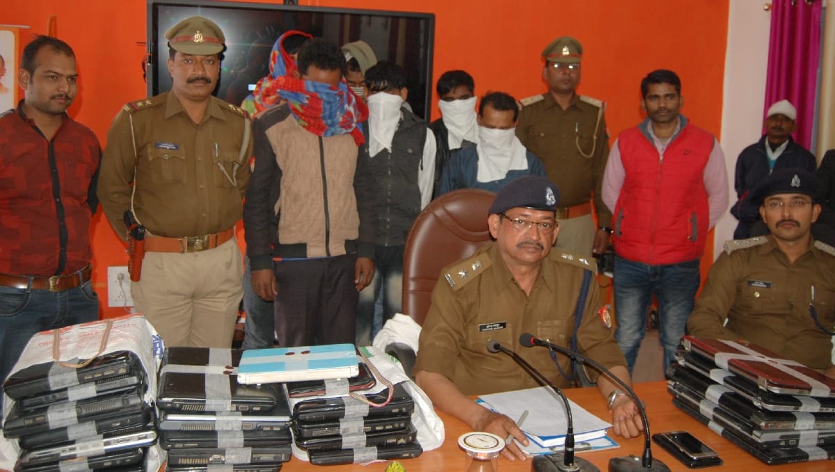 23 लैपटॉप के साथ छह चोर गिरफ्तार 