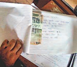 Guruji's rupees are broken in copies