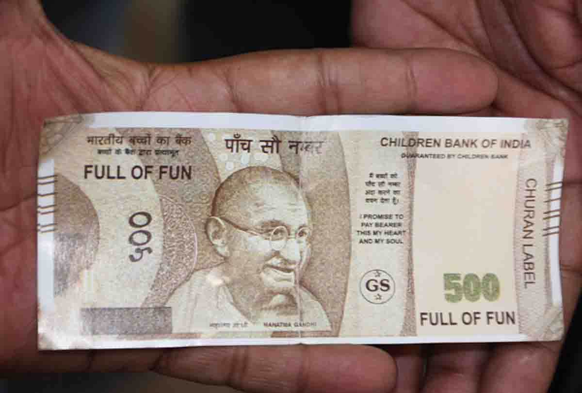 fake rs 500 notes dispensed by atm machine in kanpur