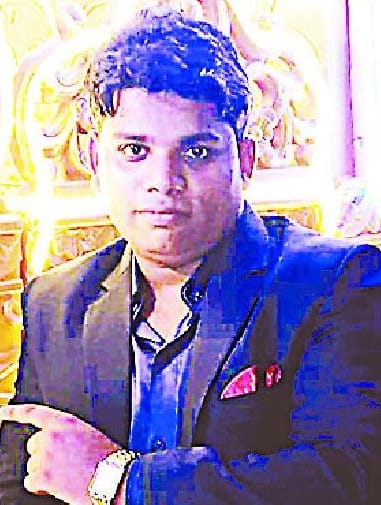 fired bullets on the bandmaster for sharing rupees, death