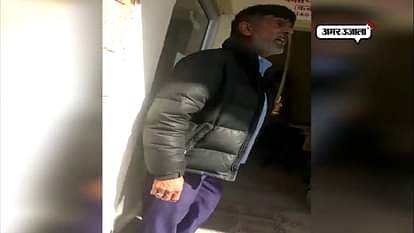 PERSON SWINGS SWORD IN GOVERNMENT OFFICE OF ELECTRICITY DEPARTMENT IN JODHPUR