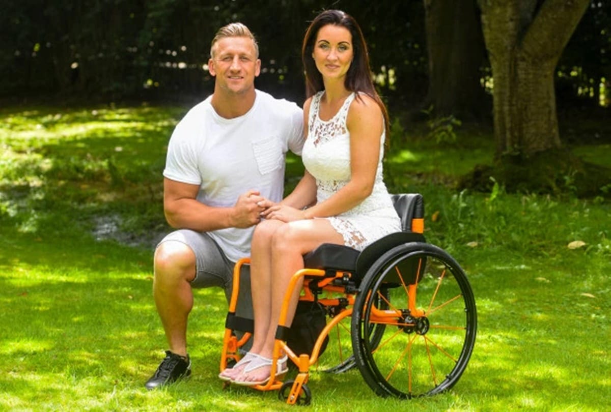 woman dumped by husband after paralysis 