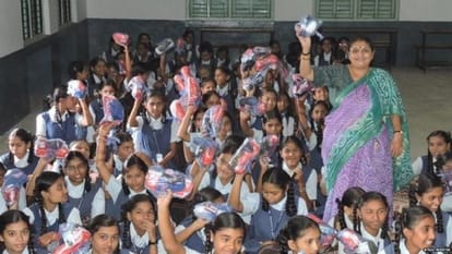 How did meena mehta from surat Gujarat become pad dadi