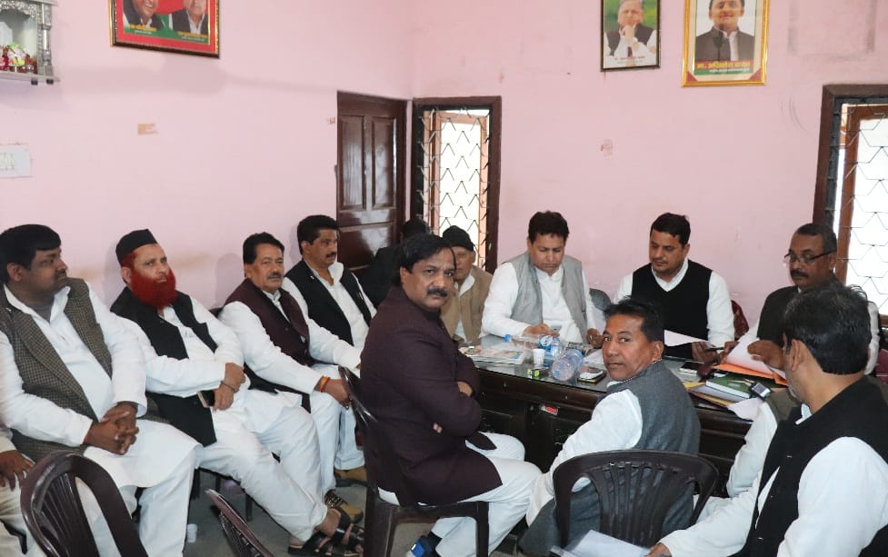 उपचुनाव : अखिलेश, आजम समेत कई बड़े सपा नेता करेंगे सभाएं