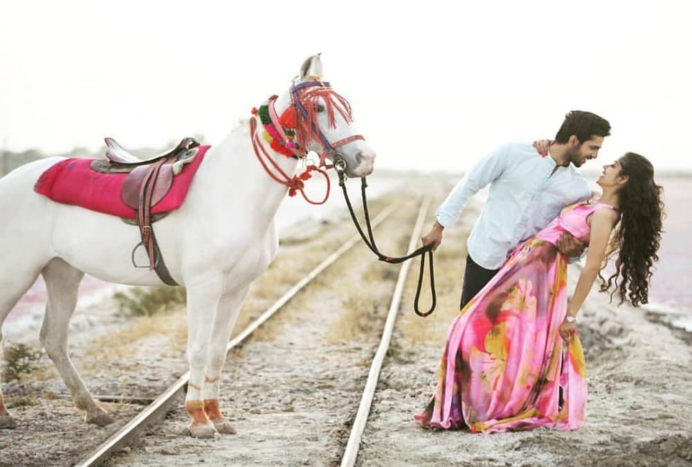 Fashion Tips: Outfit Ideas for Pre Wedding Photoshoot Check Here Photos