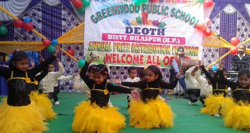 ग्रीनवुड़ में धूमधाम से मनाया गया वार्षिक उत्सव