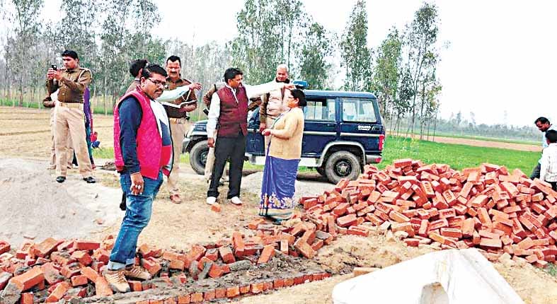 administration  stopped construction work