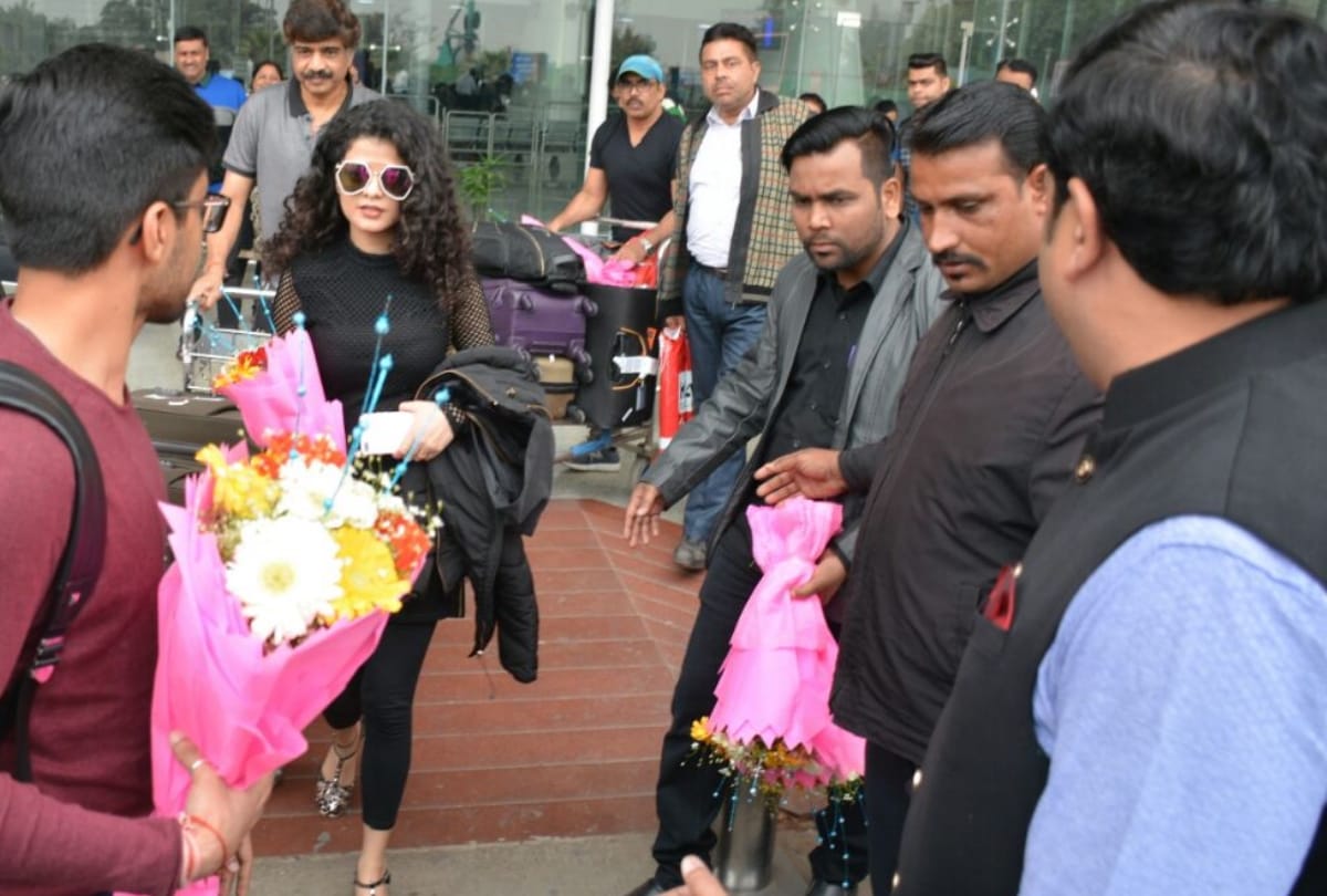 film aiyaary cast reached lucknow for promotion 