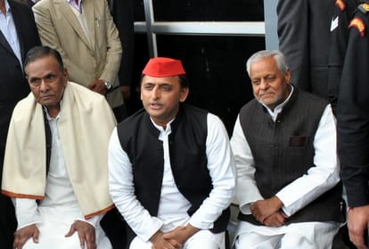 akhilesh yadav replied hard to yogi for  saying socialism close to terrorism.