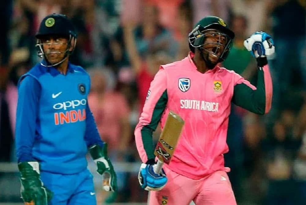 india vs south africa fourth odi andile phehlukwayo creates world record