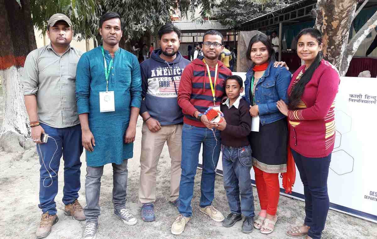 IIT BHU students make artificial hand 