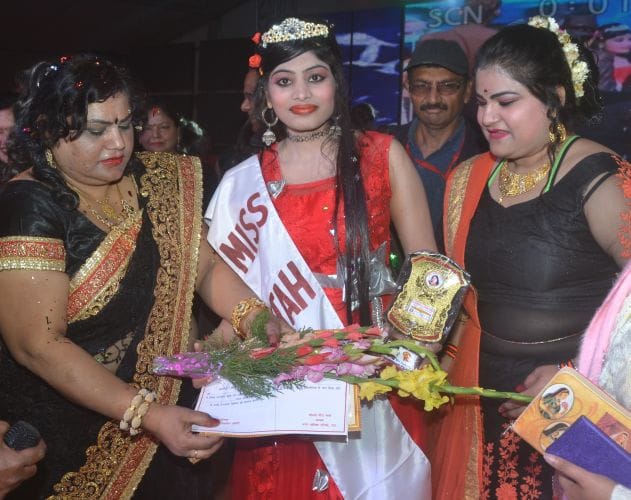 साक्षी जैन को मिला मिस एटा का खिताब