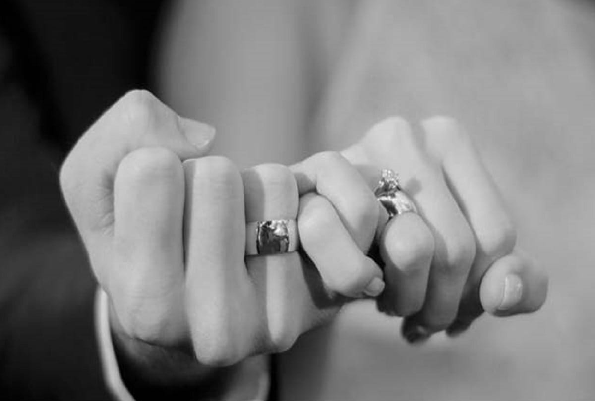 these promise day songs will make your partner happy try once it all 