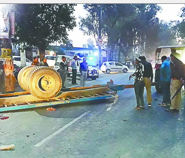 tralli palatne se bike savaar ki maut