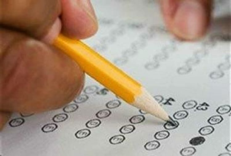 reet 2017 examination- rumors spread of paper out on social media- one cheater arrested 