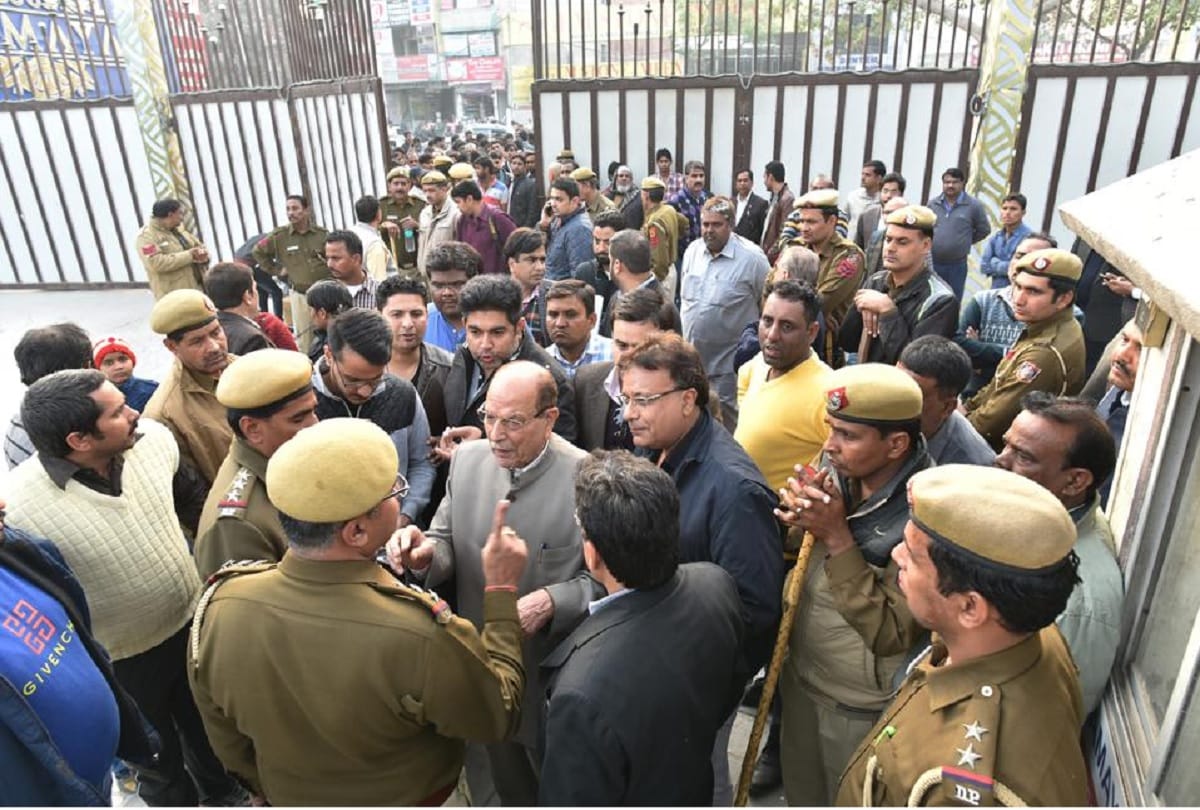 Sealing may also be made of farm houses, SC monitoring committee records for many days
