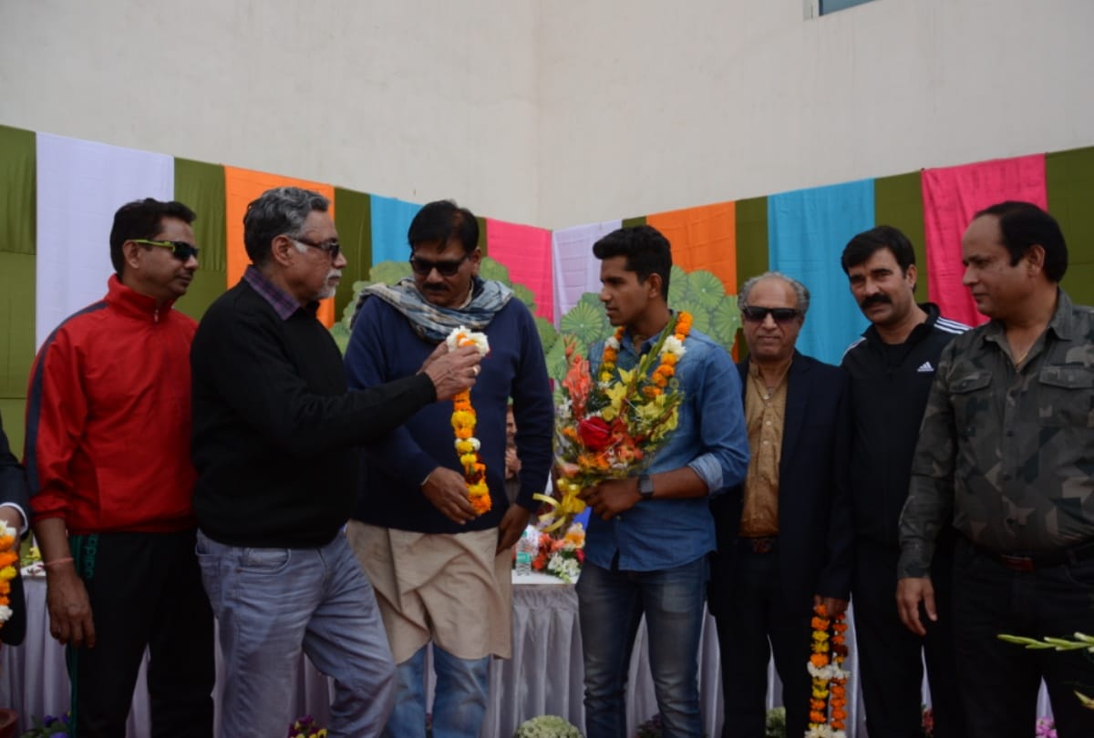 cricketer shivam mavi was rewarded by cricket academy
