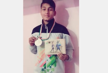 Tricity two girls selected for khelo india, Scholarship of five lakh rupees