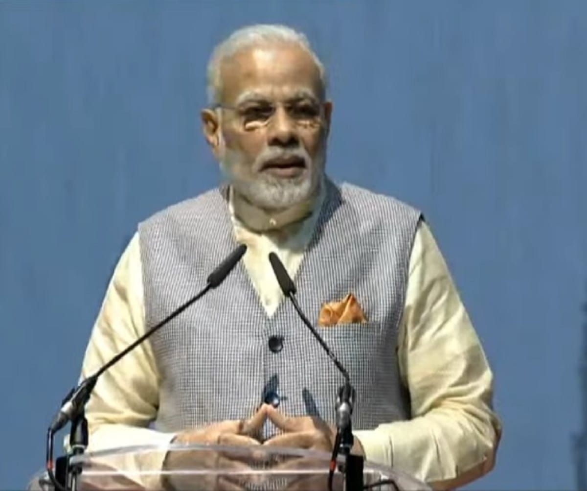 PM Modi reaches UAE lay foundation stone at abu dhabi 