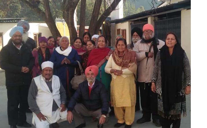 Los peregrinos de Haridwar, Shiita Navyaaya en el Reeta Sahib Gurdwara
