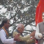 दीनदयाल उपाधयाय की प्रतिमा का अनावरण करते राज्यपाल राम नाईक