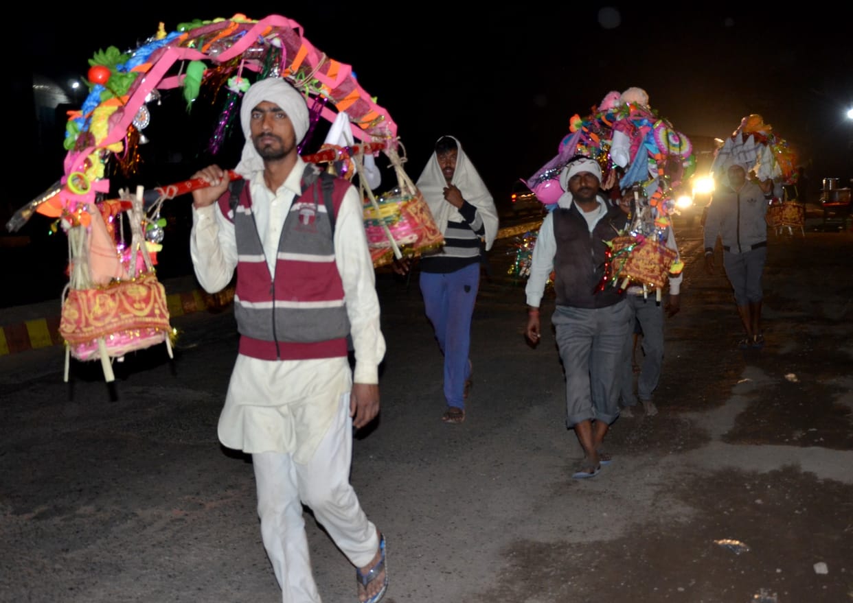 Jai Bhole echo on the streets, preparations in temples complete