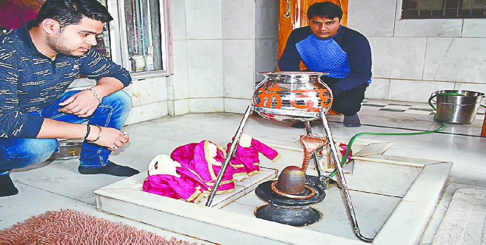 Maha Shivaratri 2018 : dudhabhishek will be the kanth of the poor