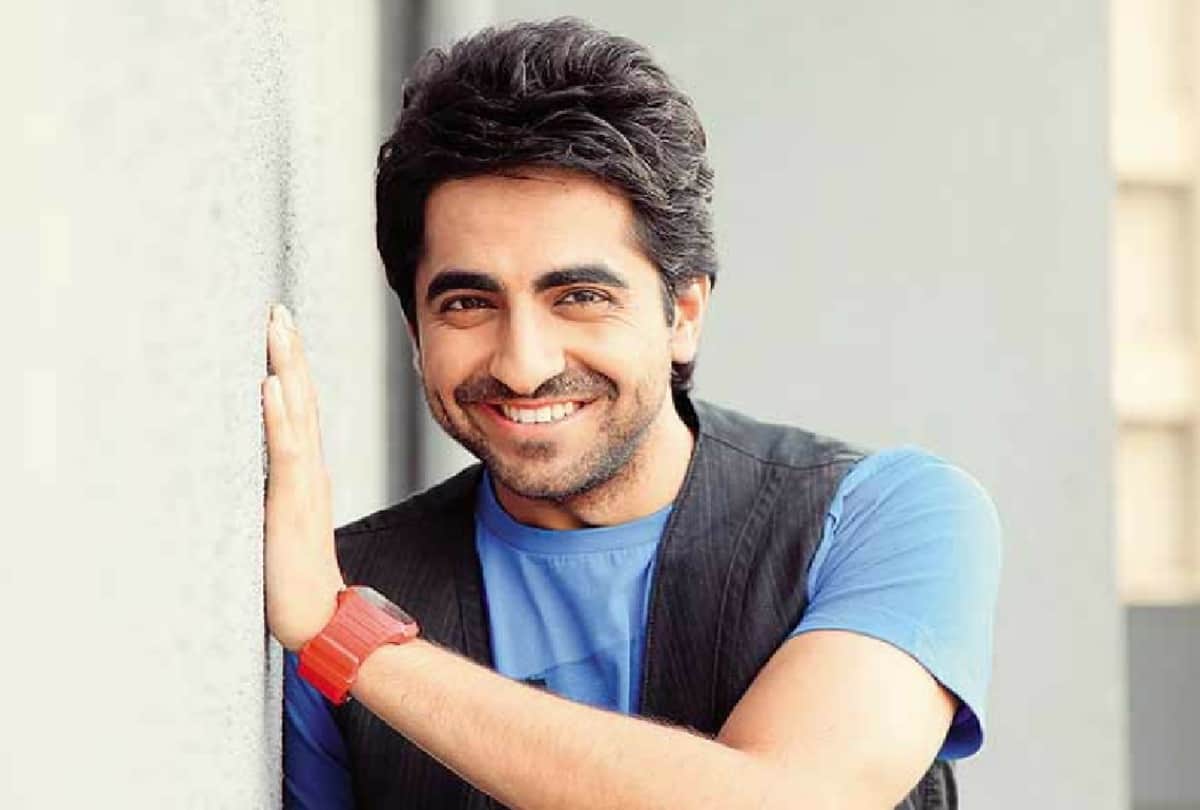 14 hollywood and bollywood celebs who has bad habit very often