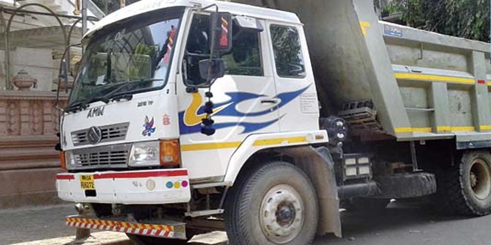 two child killed in dumper accident india