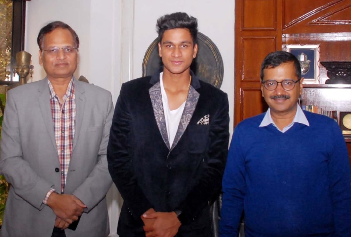 under 19 cricketer met delhi cm kejriwal