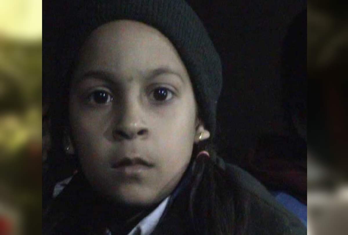 teachers left girl in class instead of picnic, guard locked the class, parents created furor