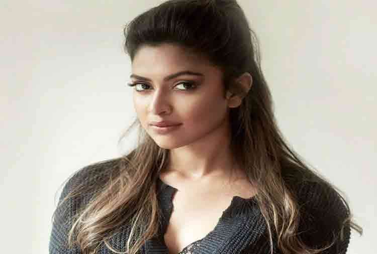south indian actress amala paul says the man was ready to sell her
