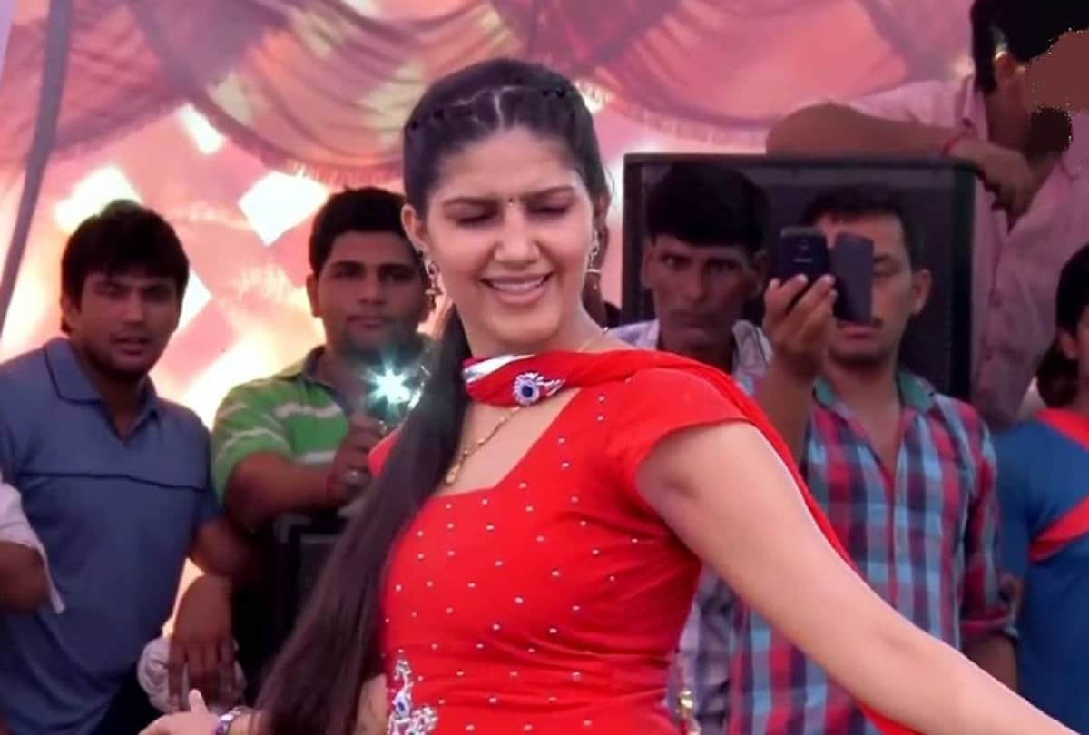 Sapna Choudhary turns dance teacher video viral 