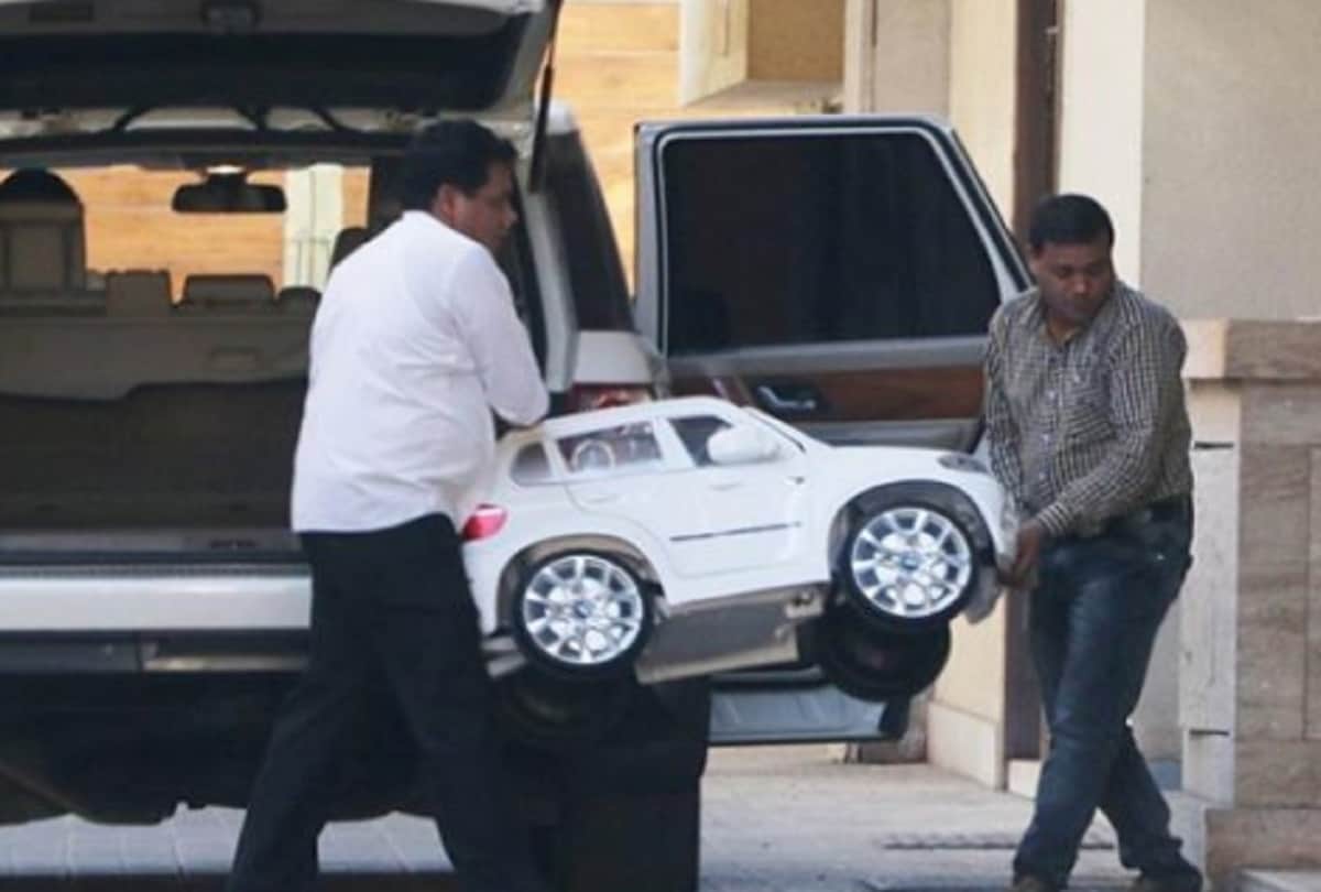 Saif Ali Khan bought new SUV car for little Taimur 