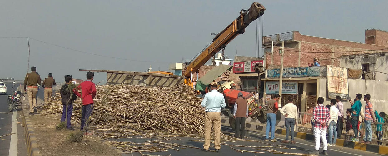 cane laden trolley counterclock, three hours highway jam