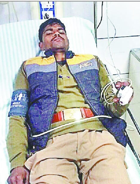 muthber me sipaahi ko goili lagi