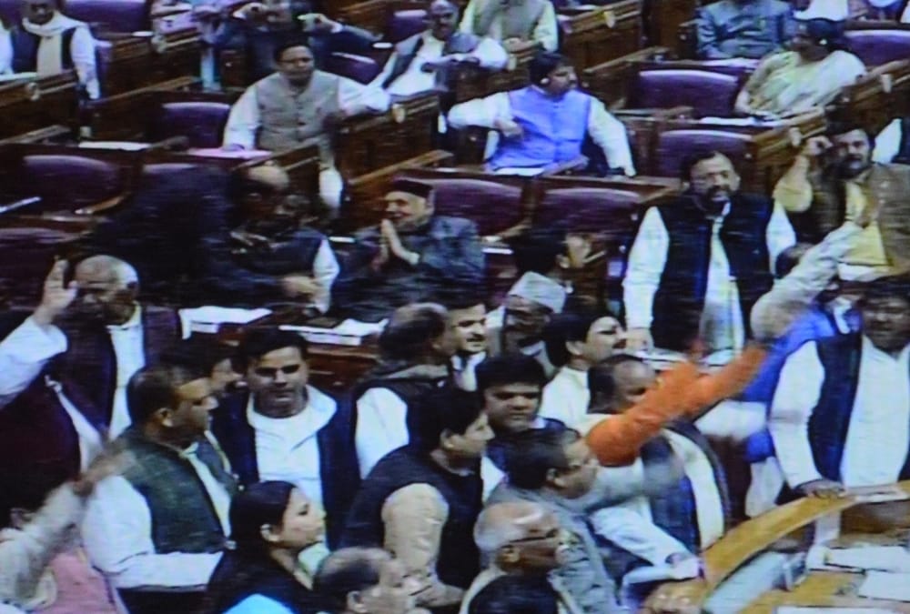 bjp attacks again on samajwadi party in vidhan mandal.