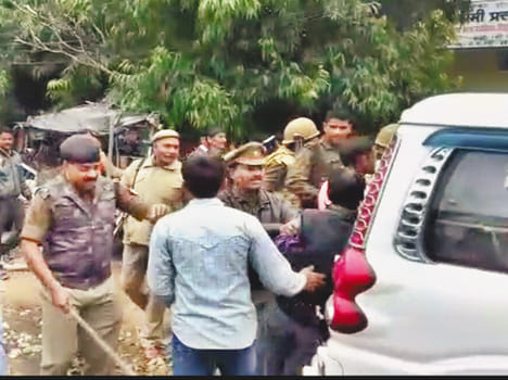 Picketing, air firing on police