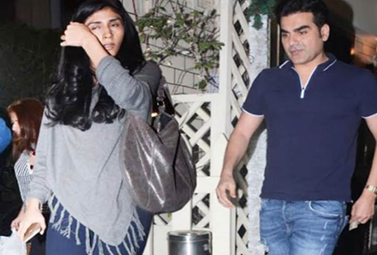 Arbaaz Khan spotted with her new girl friend