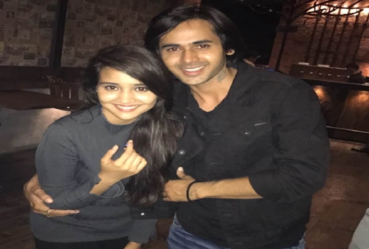 Popular TV Actress Ashi Singh Lives Simple Life As She is Daughter of Millionaire