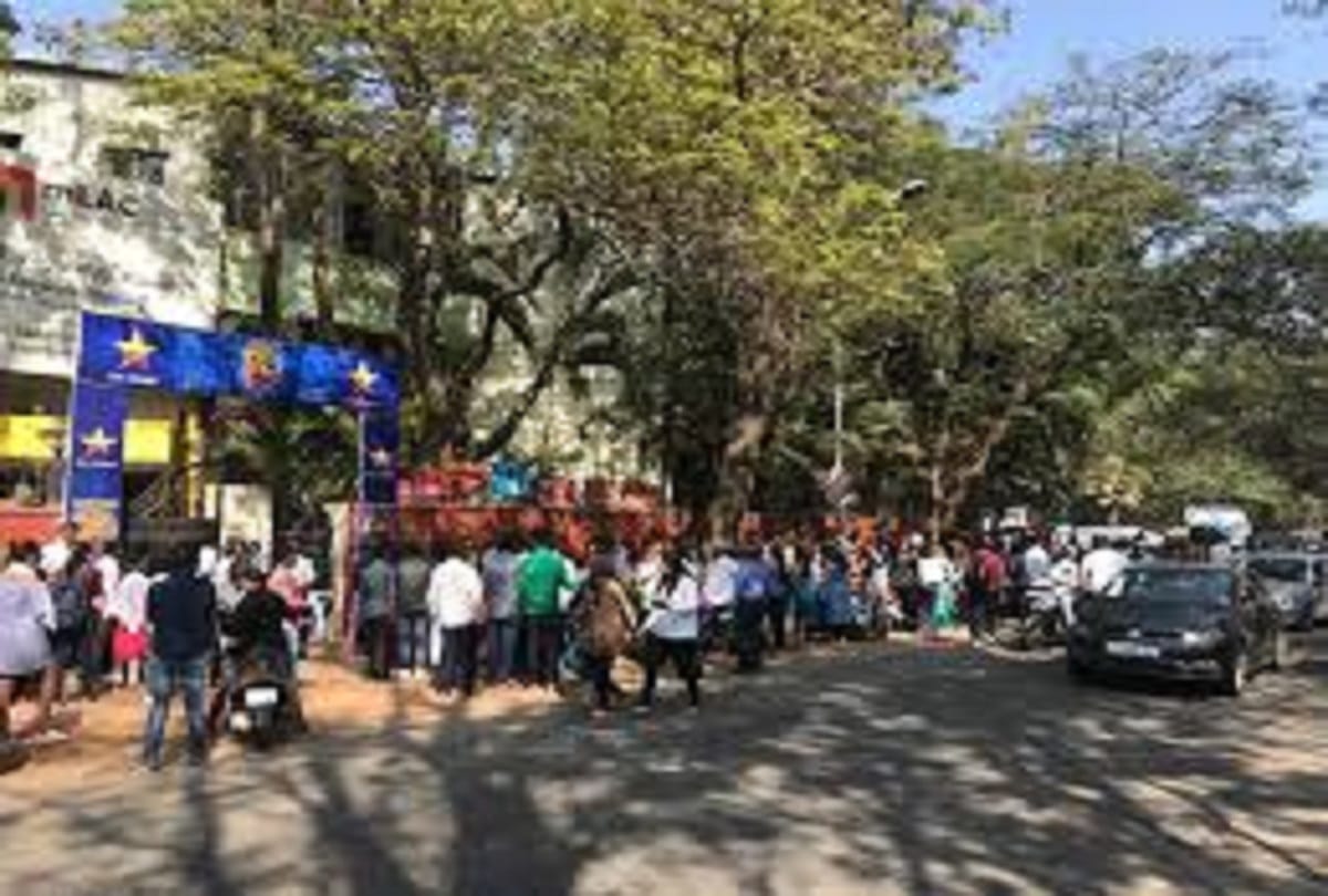 girls asked to put off their clothes in an realty show audition in bangalore 