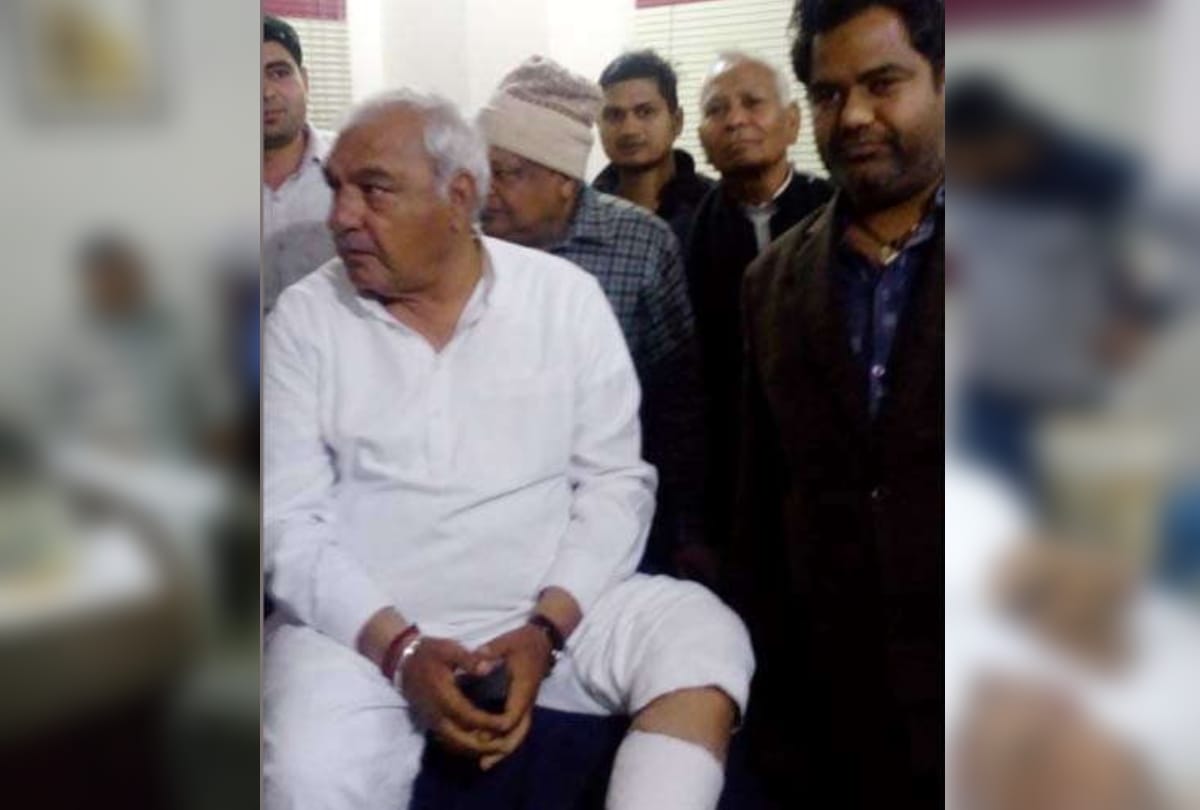 haryana former cm bhupinder singh hooda leg bone fracture after he fall on ground in event at palwal