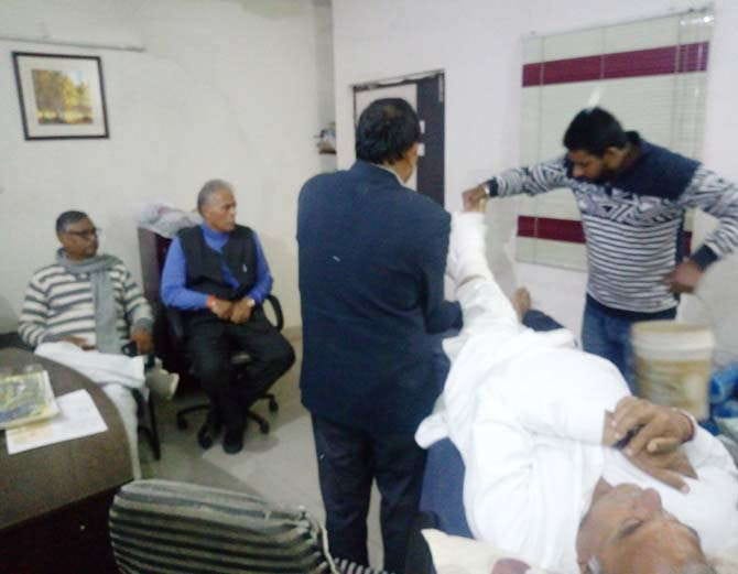 haryana formar cm bhupinder singh hooda got fracture before jankranti yatra