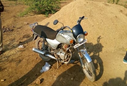 rajasthan bundi half burnt dead body found in a empty plot in the city 