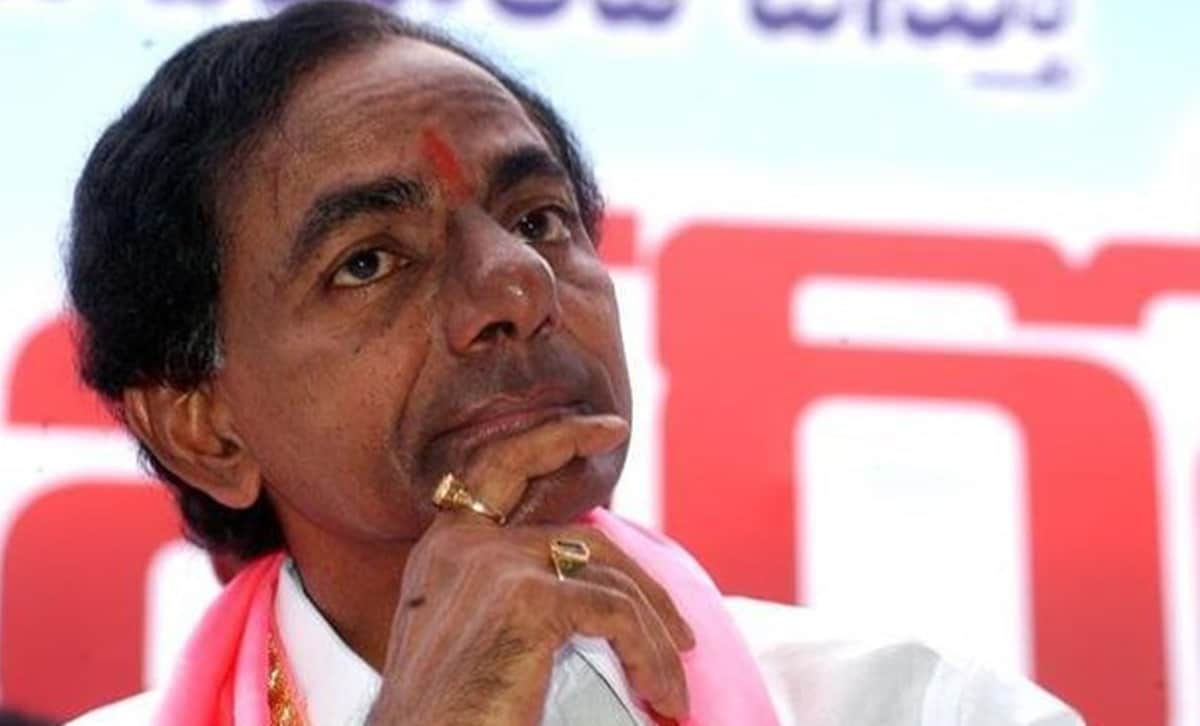 Chandrababu naidu is the most rechest chief minister and manik sarkar is poor